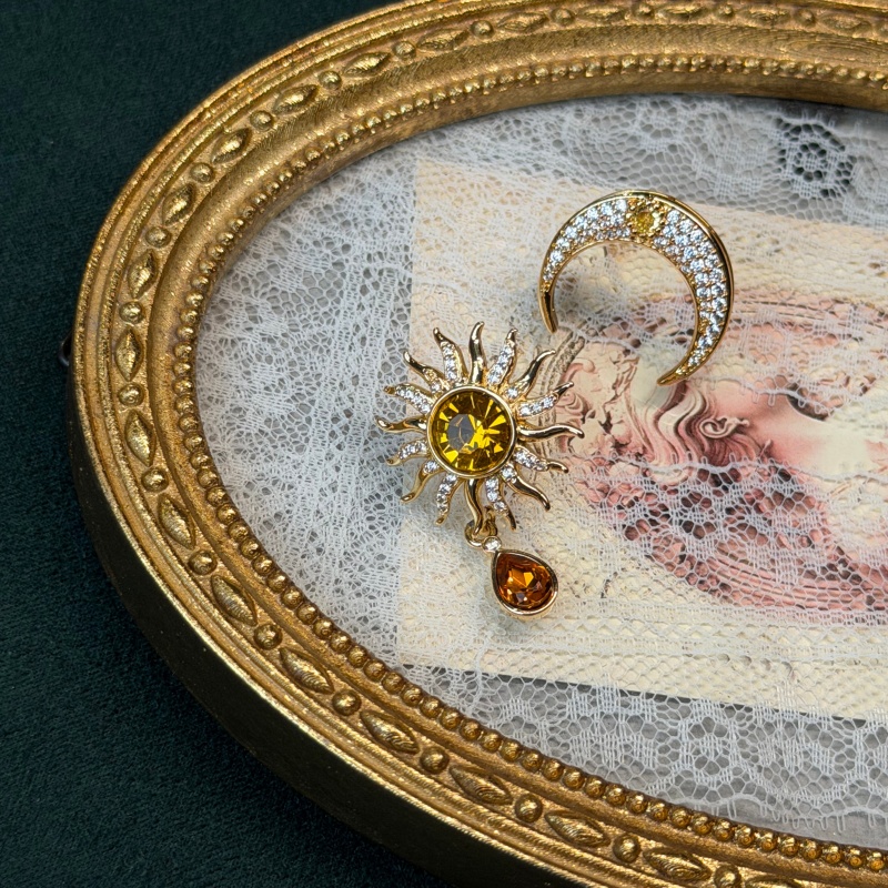 Vintage Yellow Crystal Sun Moo - Vintage Fashion Jewelry Brands review and price