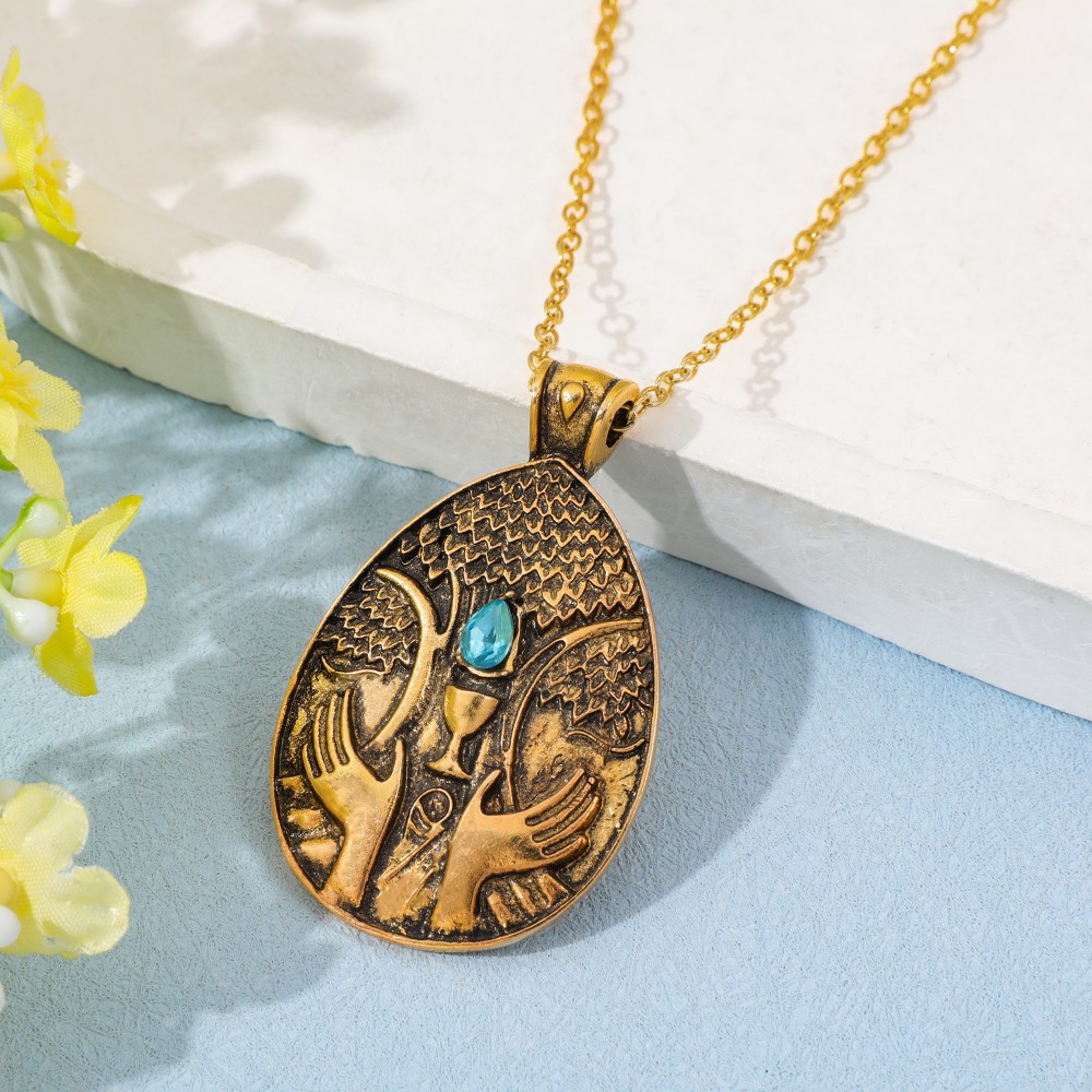 Vintage Game Pendant Necklace  - Vintage Fashion Videos review and price